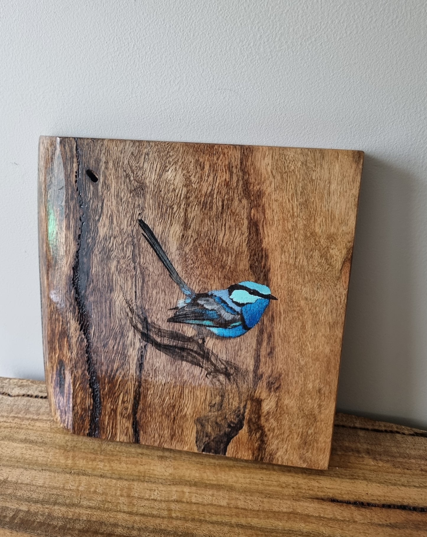 Rustic art: Blue wren