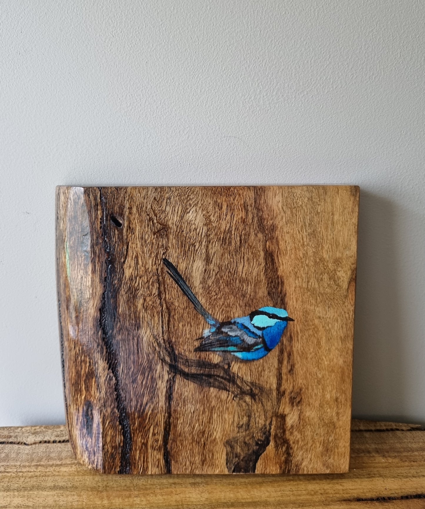 Rustic art: Blue wren
