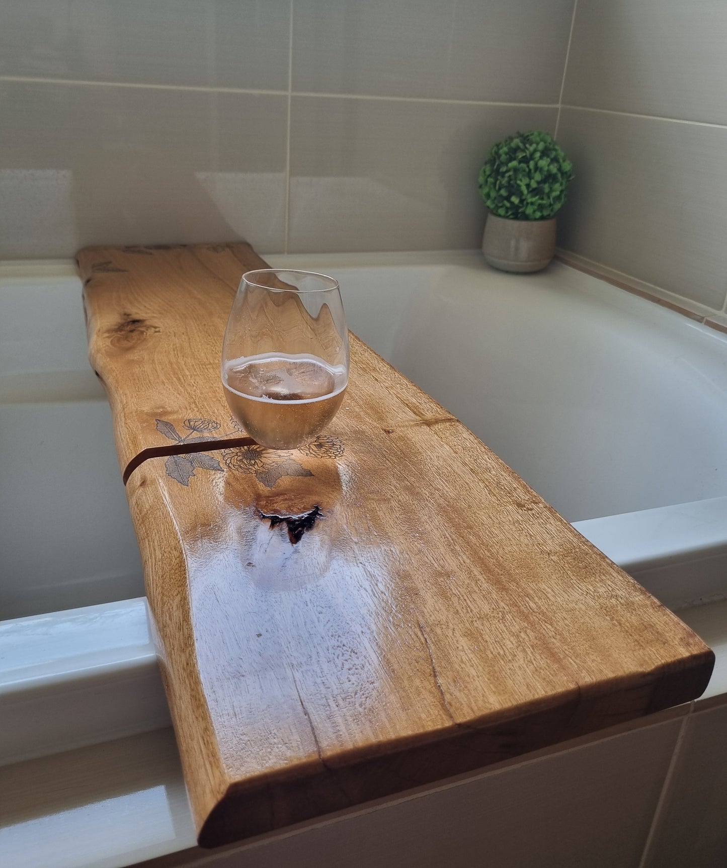 Bathtray with wine holder
